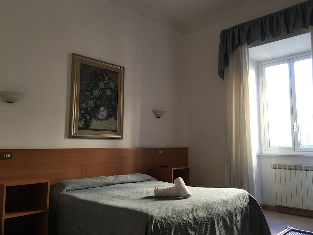 Hotel Bolognese 4/32