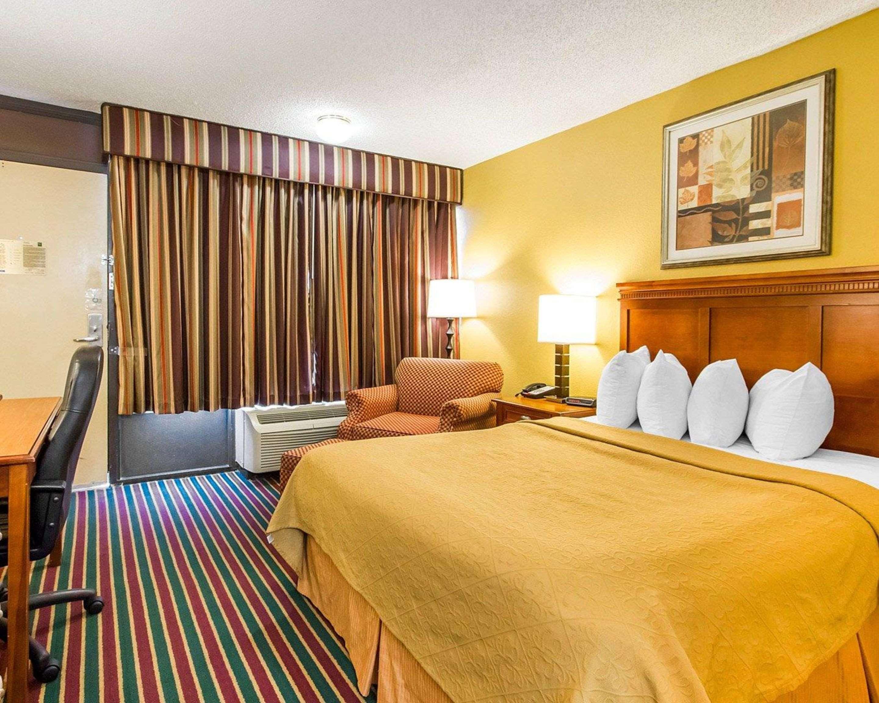 غرفة بسرير كوين، Quality Inn Dyersburg I-155 2/2
