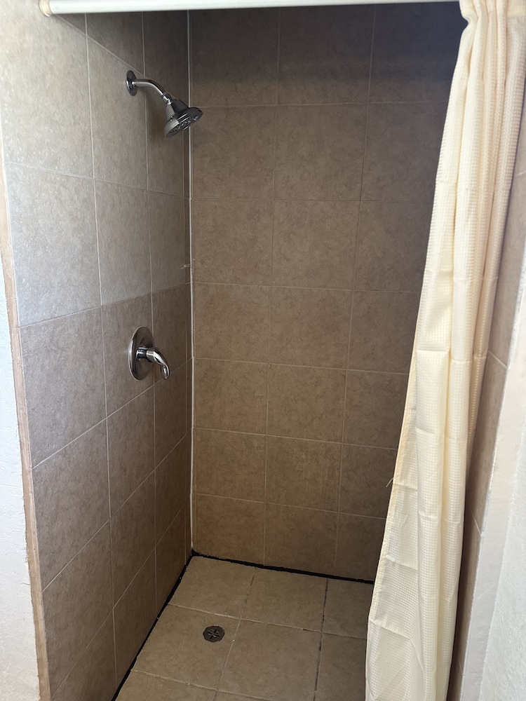 Budget Inn and Suites El Centro 34/34