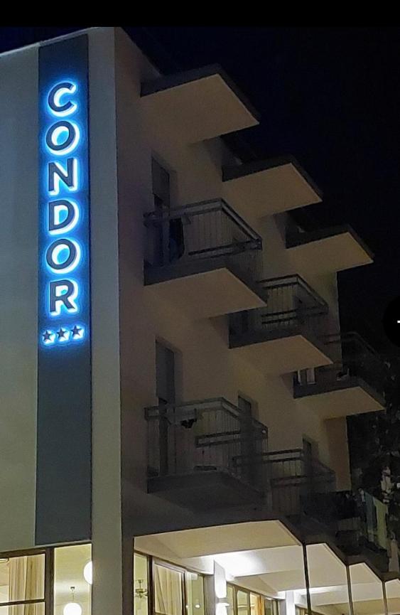 Hotel Condor 2/50