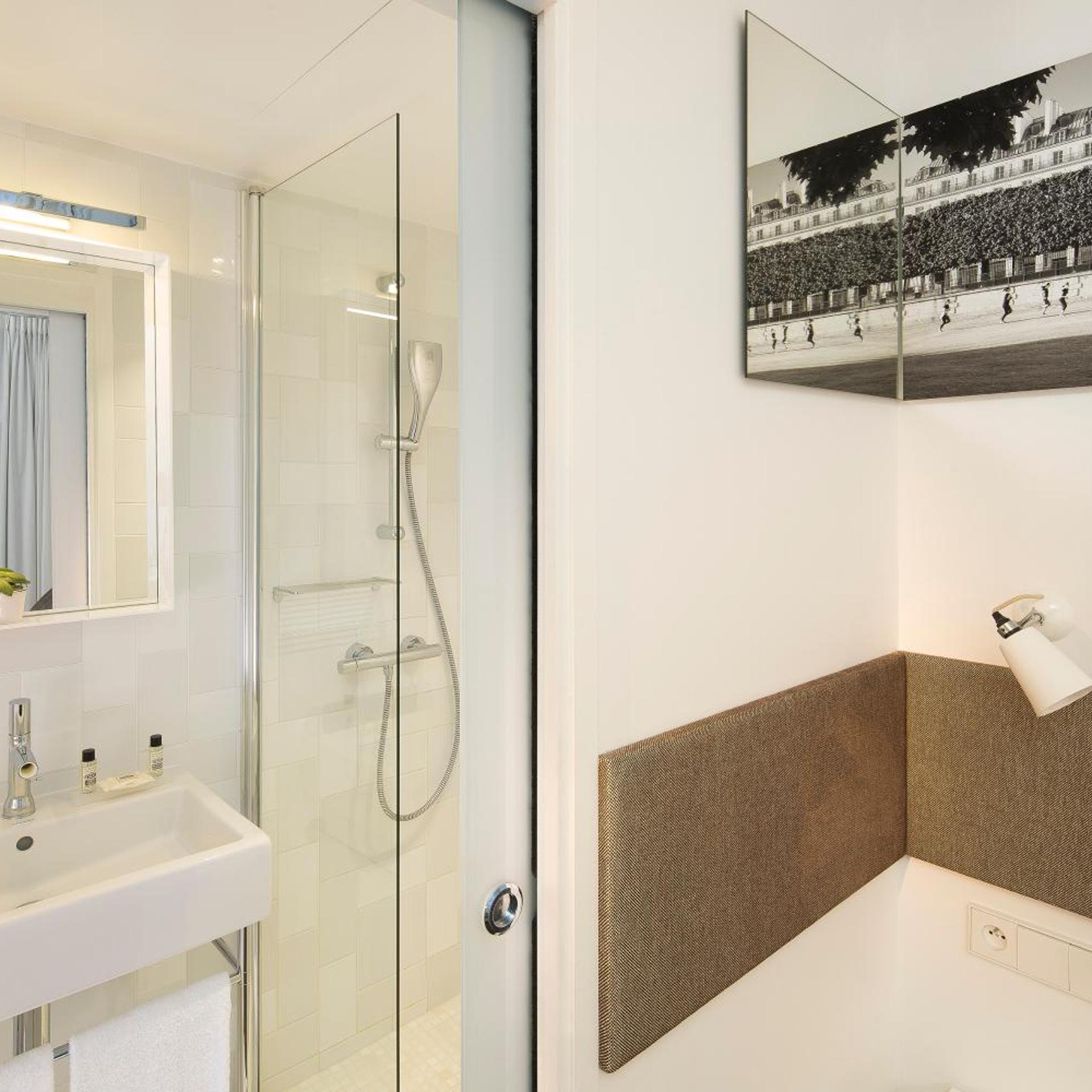 Adjoining, Double Bed، Hotel Mistral 5/7