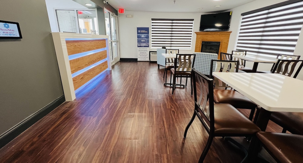 Super 8 by Wyndham Chattanooga East/Hamilton Place 34/47