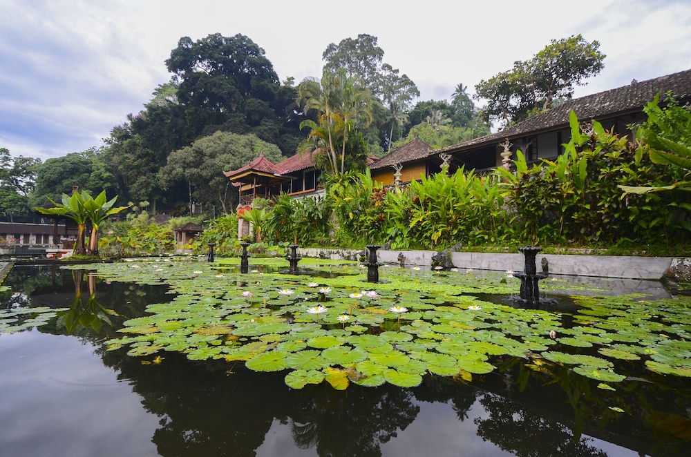 Tirta Ayu Hotel Restaurant 36/50