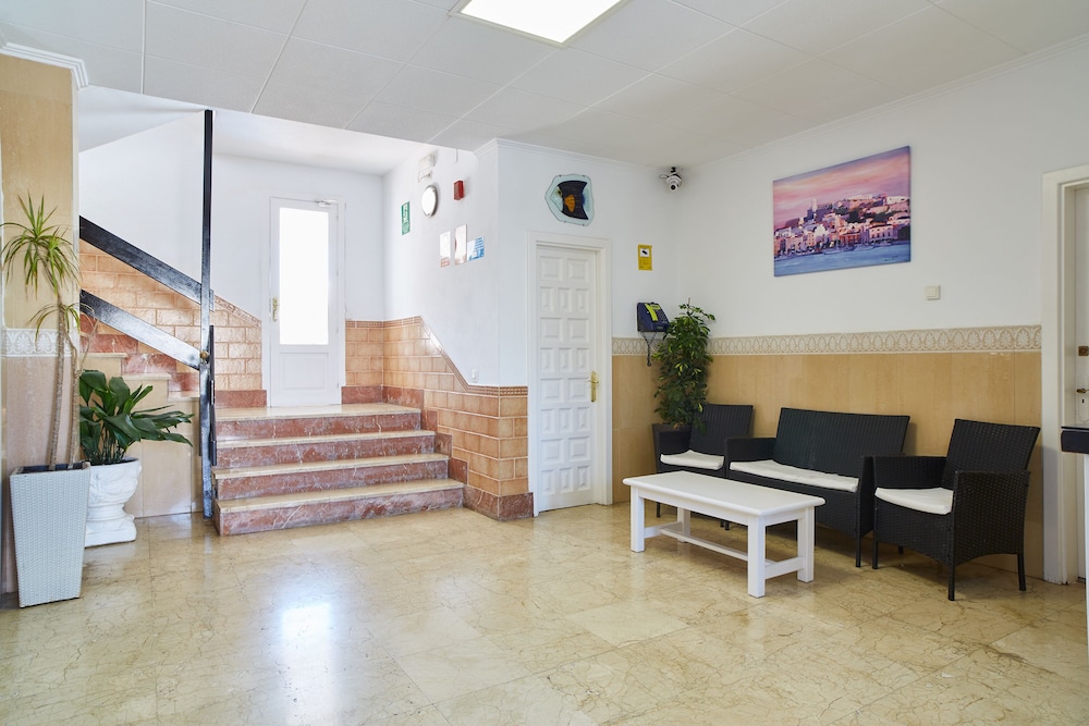 Apartamentos San Antonio Beach 20/35