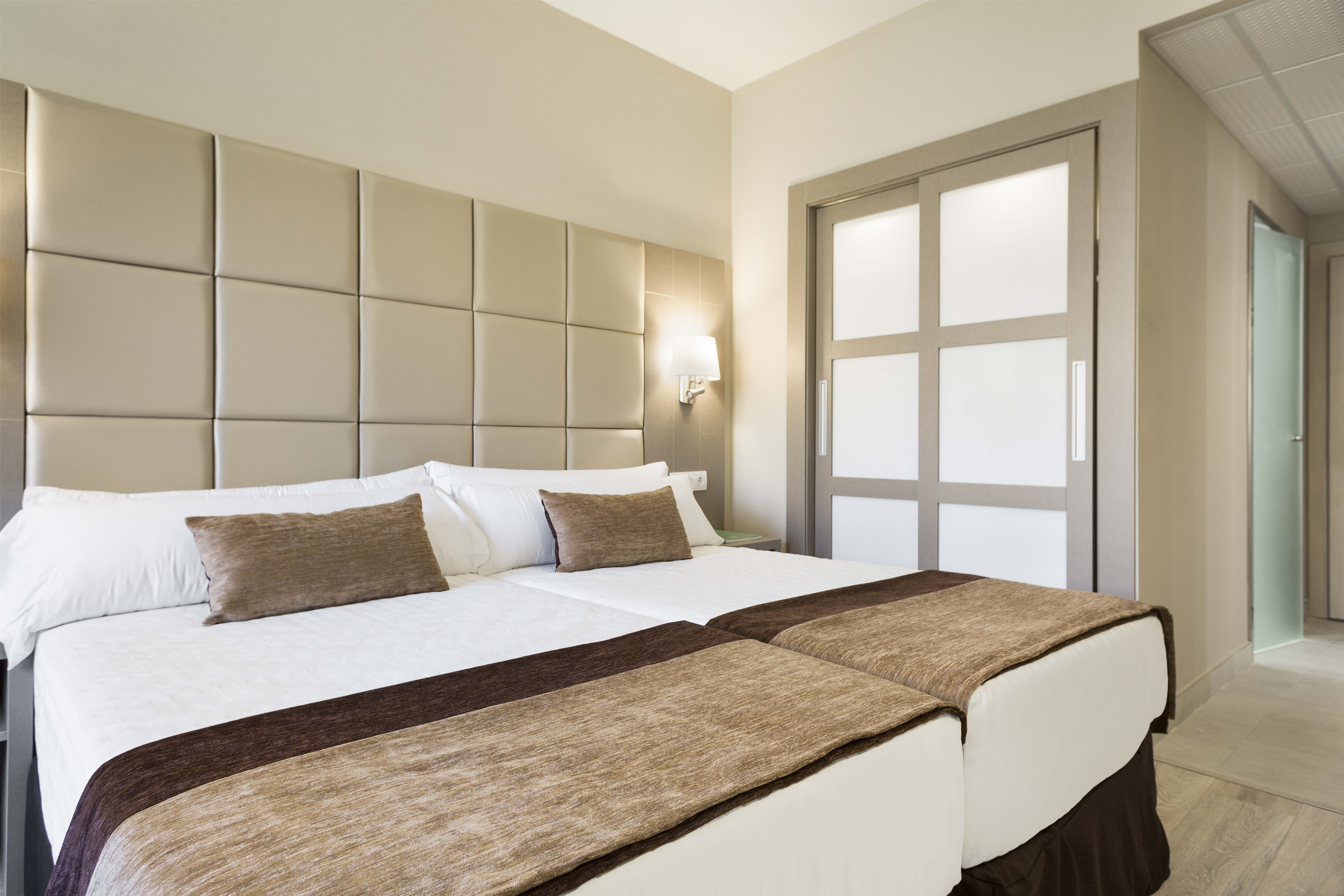 BUSINESS, DOUBLE BED, SEA VIEW