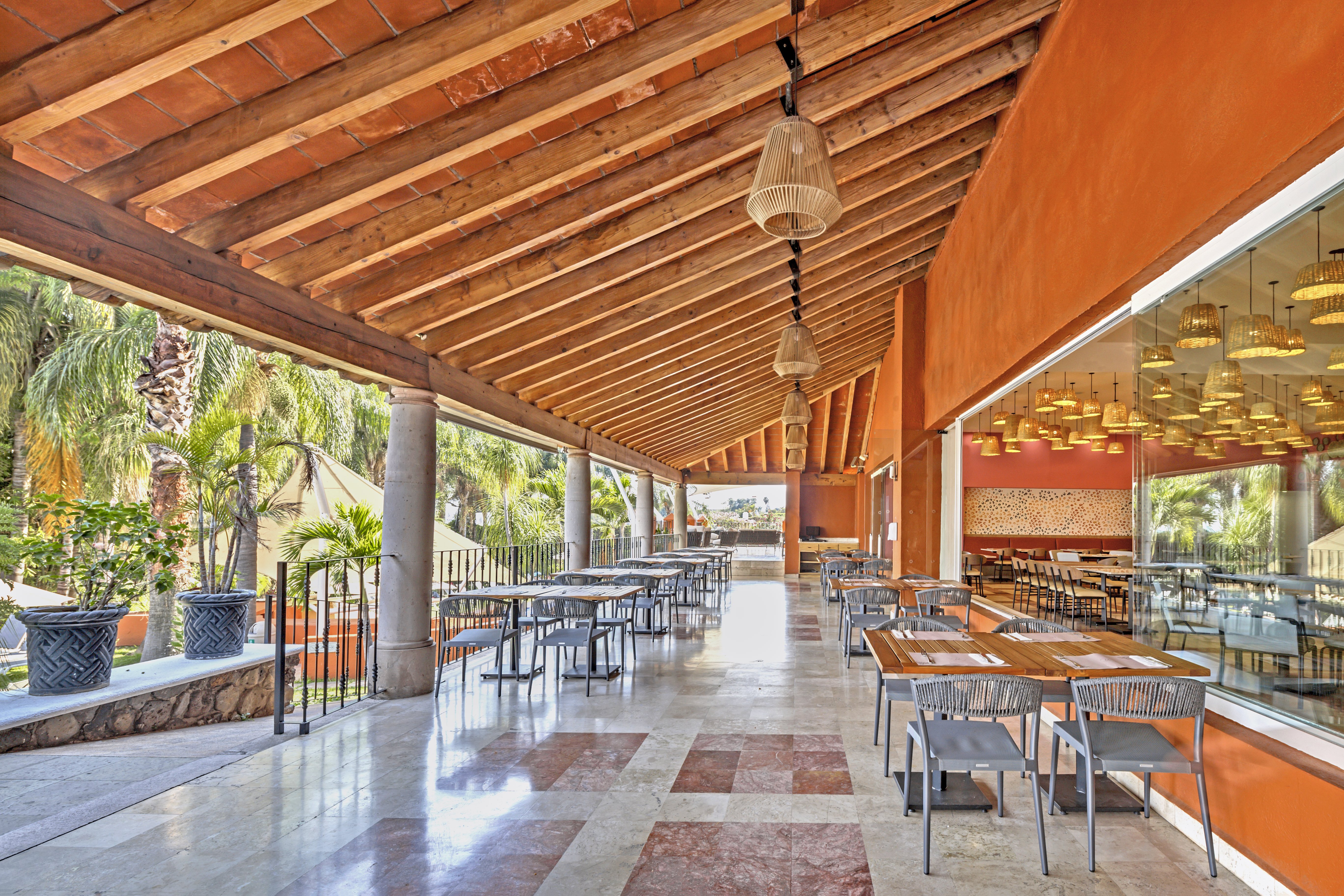 Fiesta Inn Cuernavaca 7/50