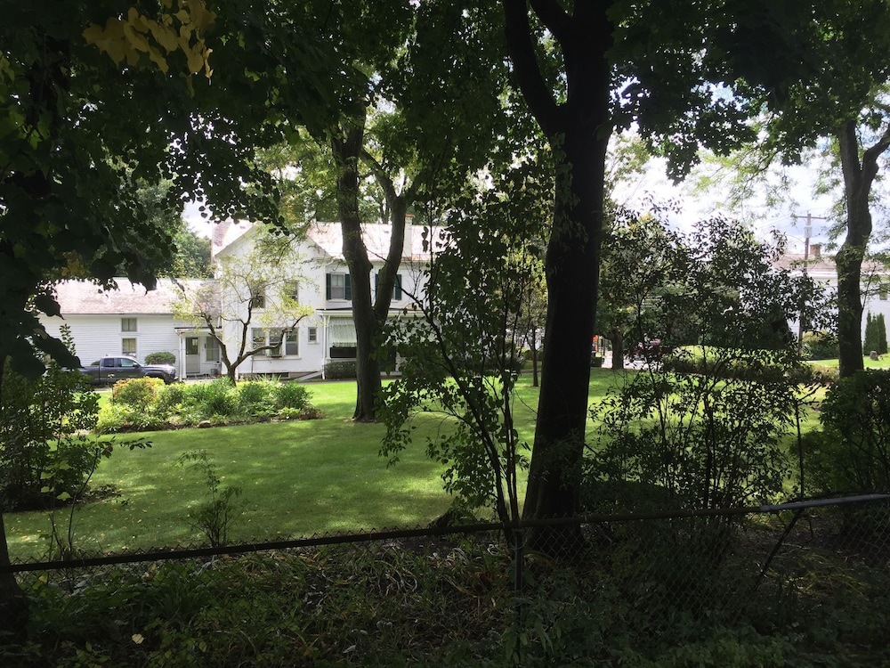Eddington House Inn 9/23