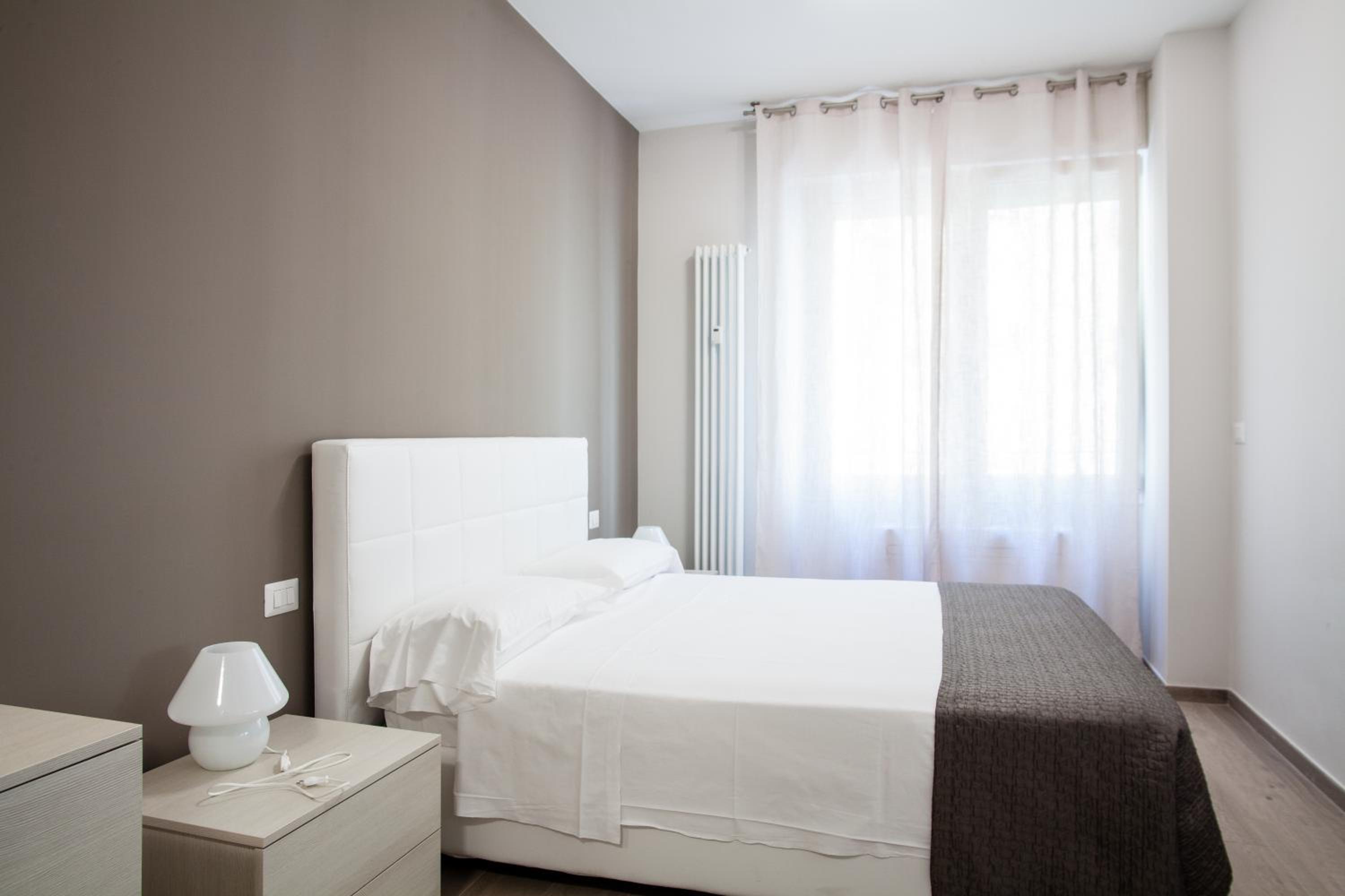 Astoria Suite Apartments 49/49