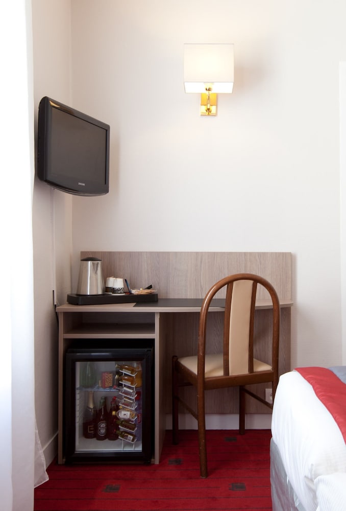 Hotel Saphir Grenelle 38/50