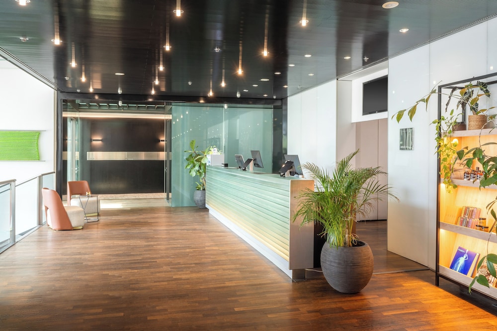 Innside By Melia Dusseldorf Seestern 8/61