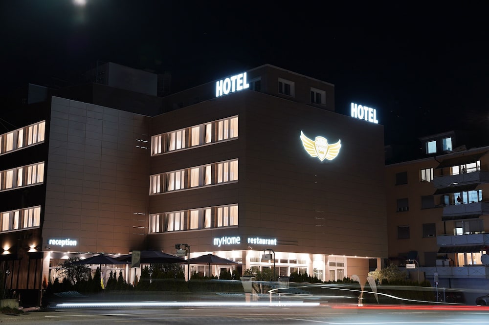 My Home Hotel 4/65