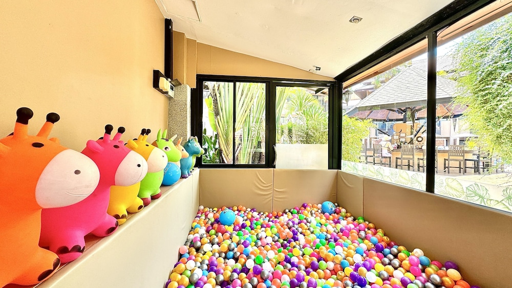Princess Kamala Beachfront Hotel Phuket 81/92