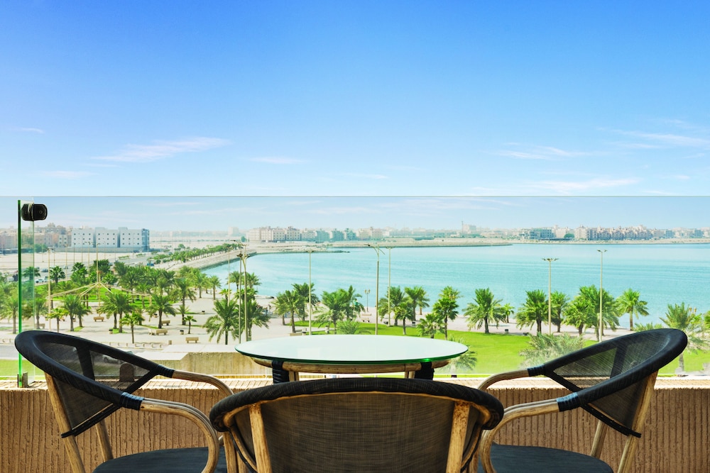 فندق هوارد جونسون الدمام(Howard Johnson by Wyndham Dammam) 41/43