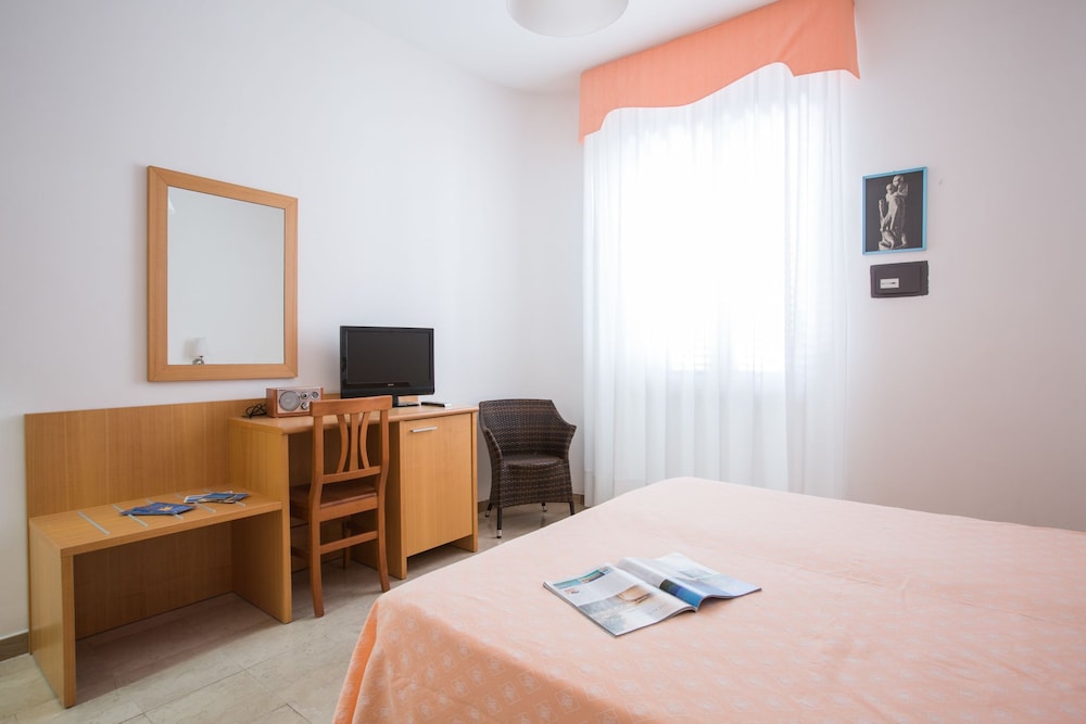Hotel Mediterraneo 17/56