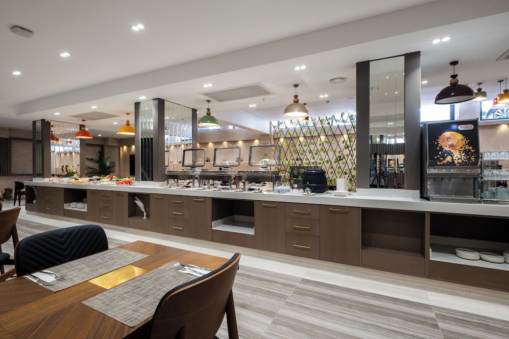Buke Hotel Bomonti 47/62