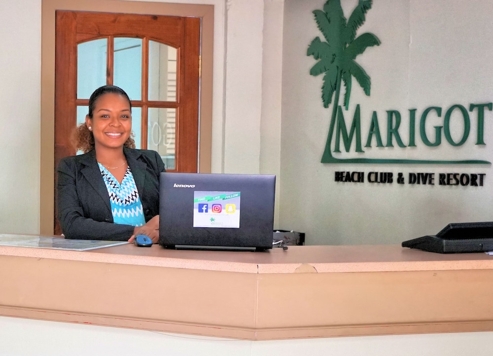 Marigot Beach Club and Dive Resort 9/75