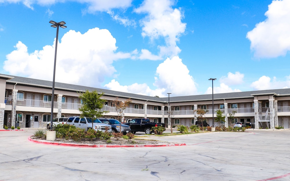 Econo Lodge Bryan TX 56/60