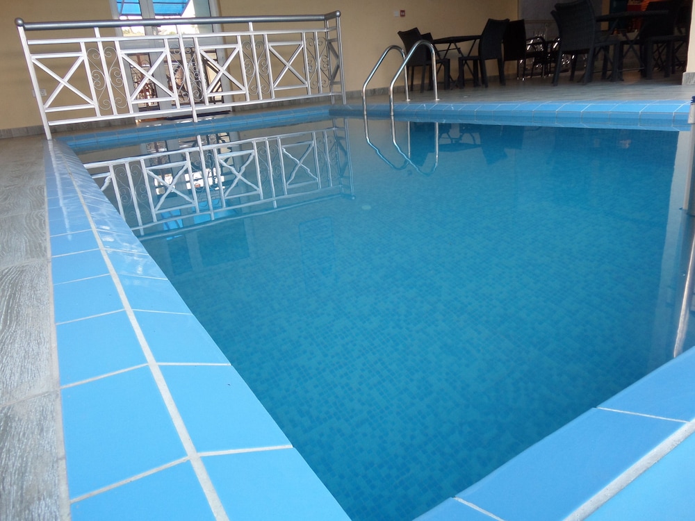 Providence Hotel And Suites 20/35