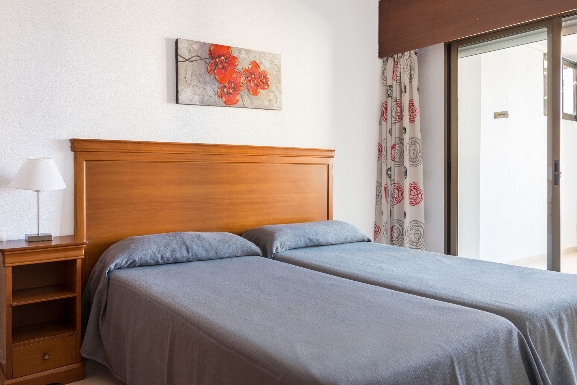1 BEDROOM, APARTMENT