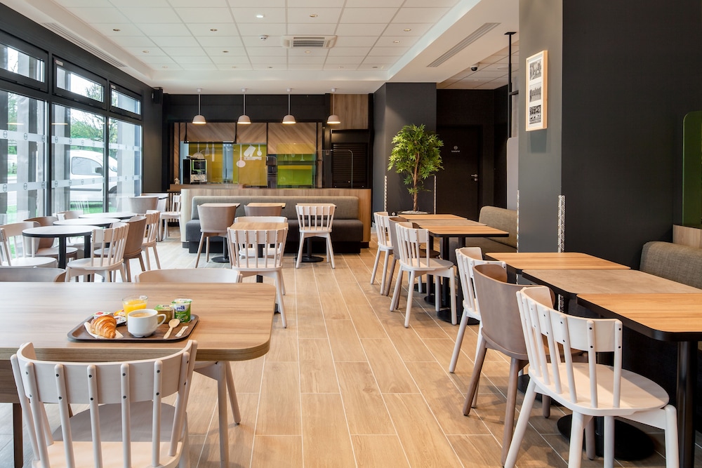 B&B HOTEL Paris Meudon Velizy 31/37