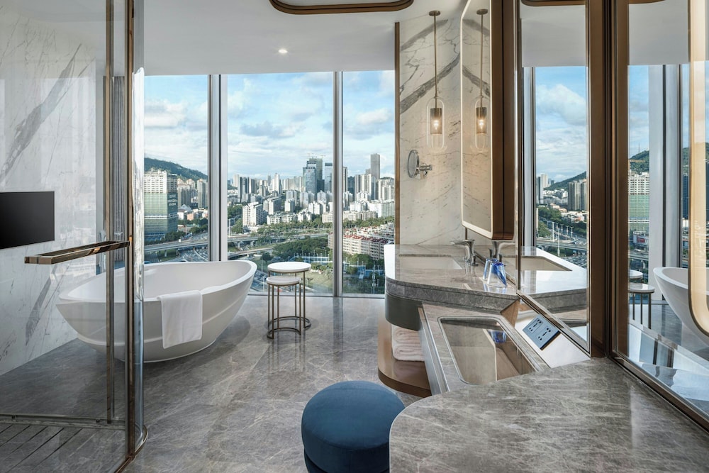 Renaissance Zhuhai Hotel 33/50