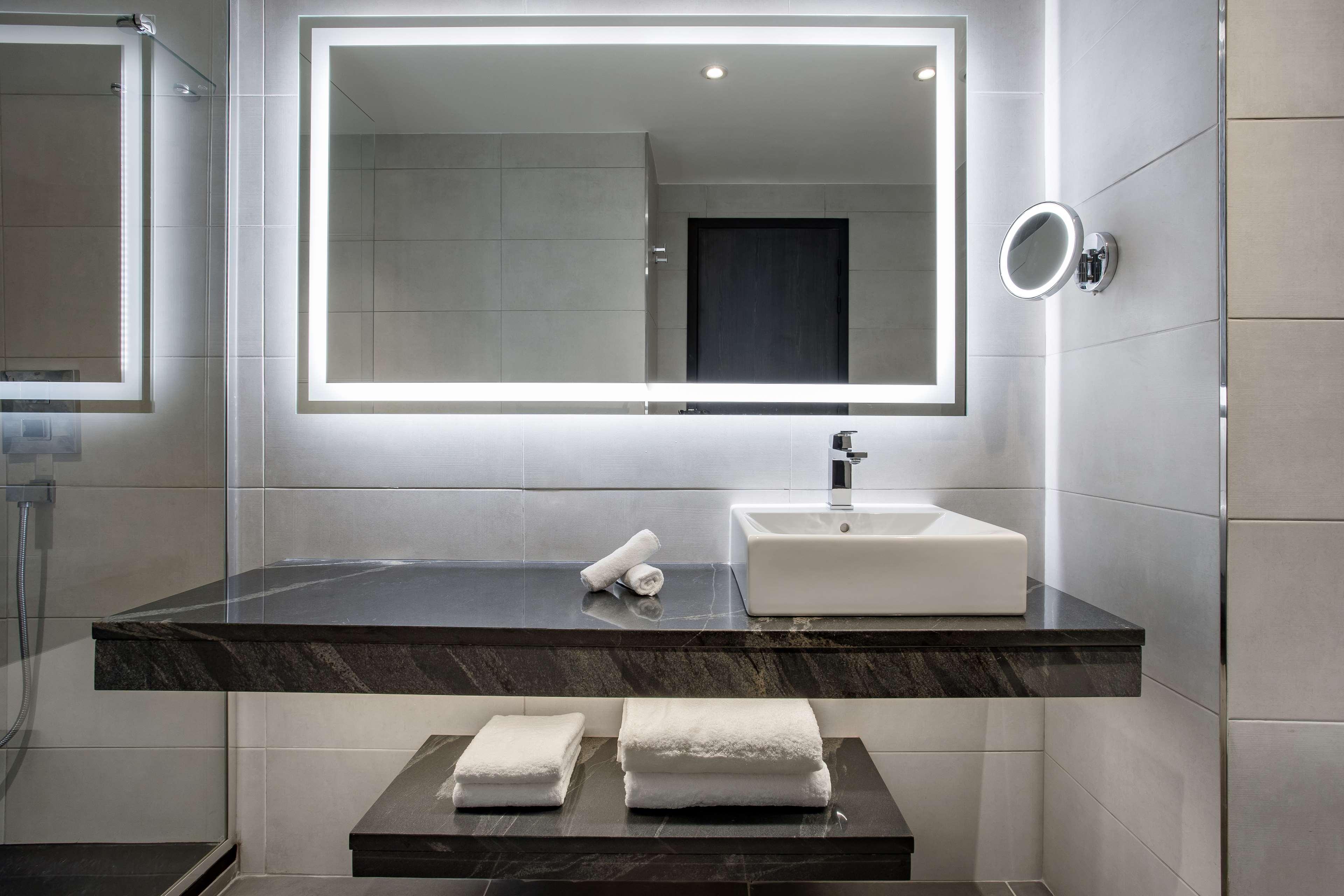 Radisson Hotel Tamboho Waterfront Antananarivo 50/50