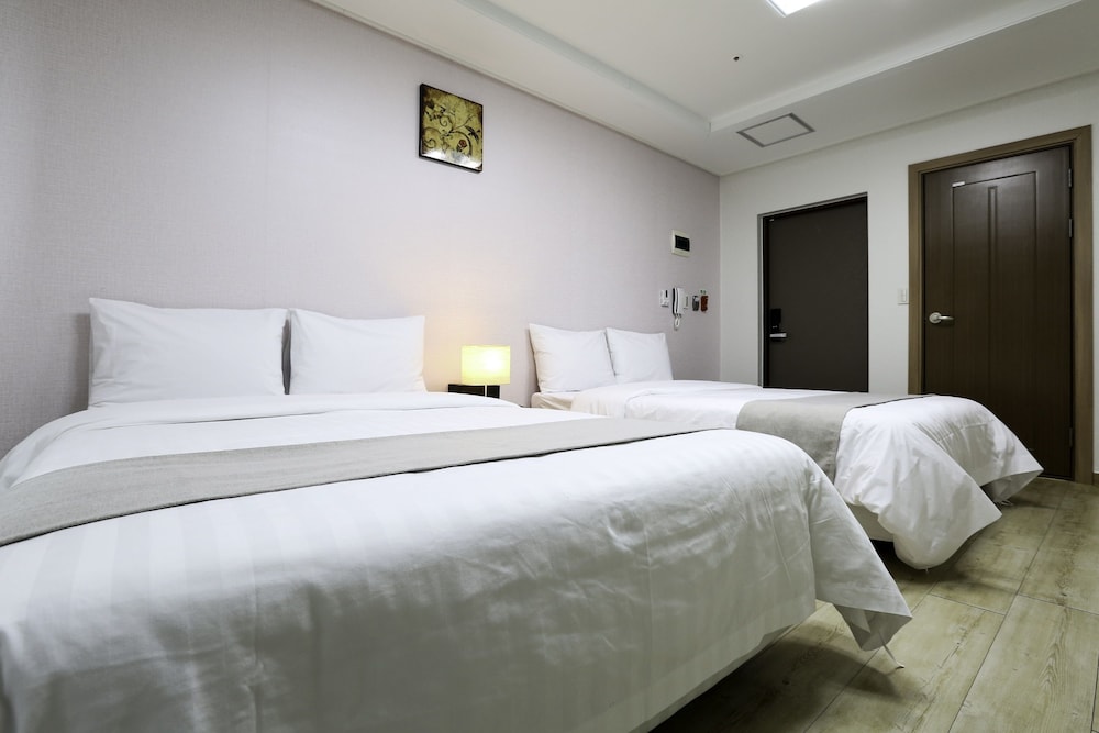 Yeongdeungpo Vip Hotel 34/51