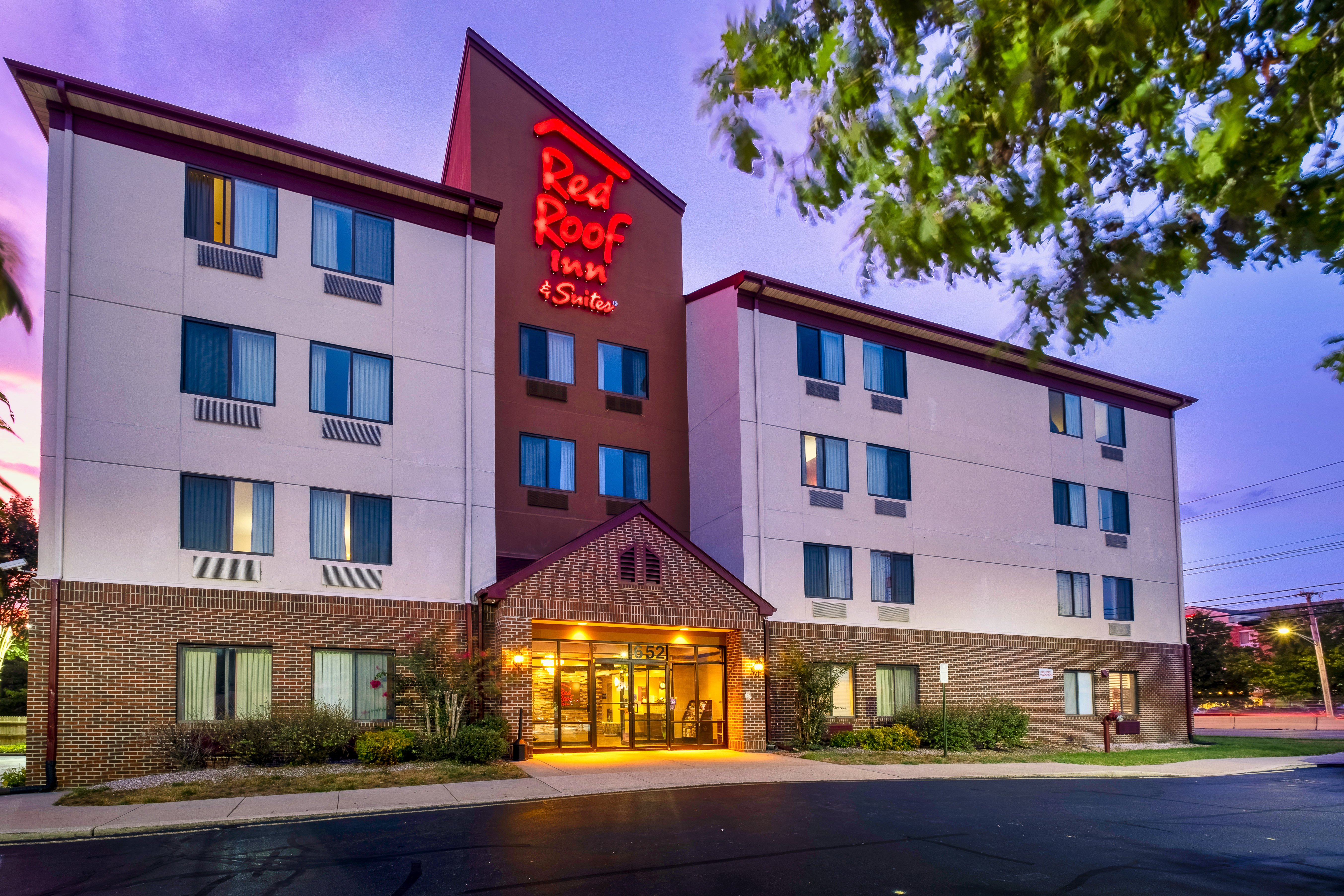 Red Roof Inn & Suites Dover Downtown 1/27