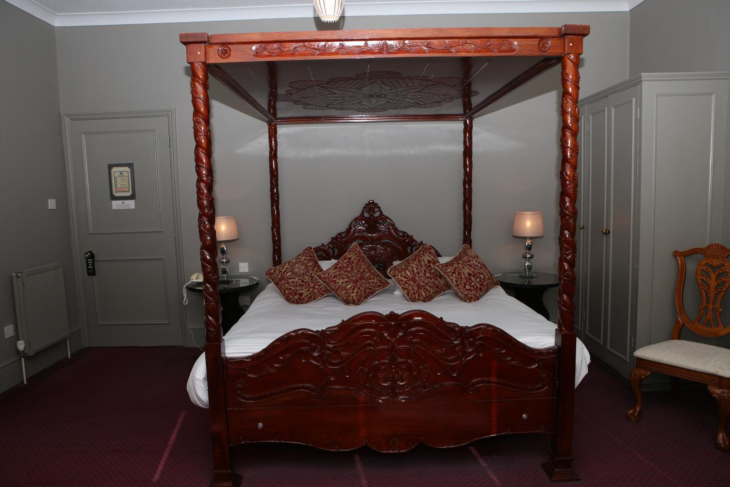 غرفة تنفيذية، Wards Hotel 2/4
