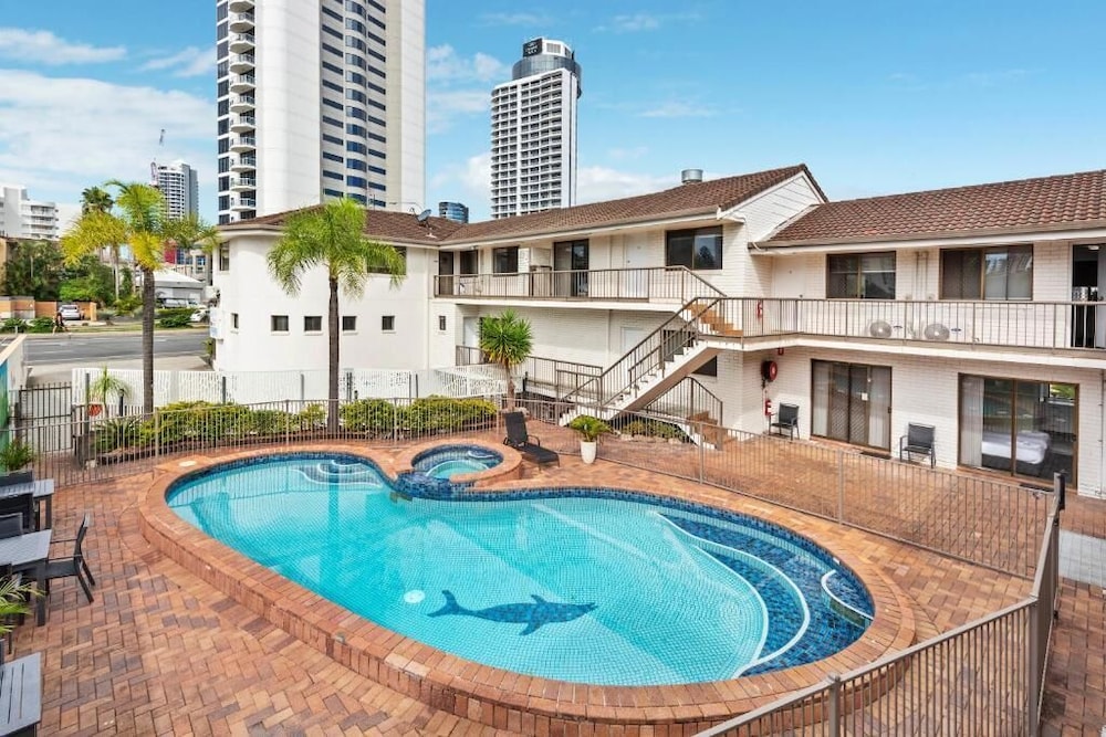 Gold Coast Inn 25/31