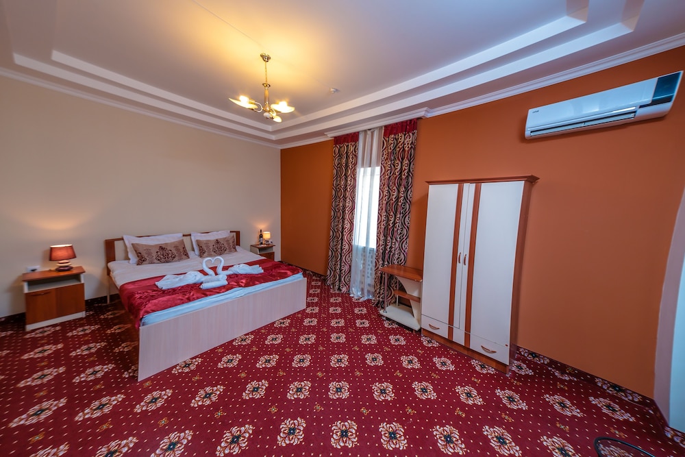Arkanchi Hotel 13/48