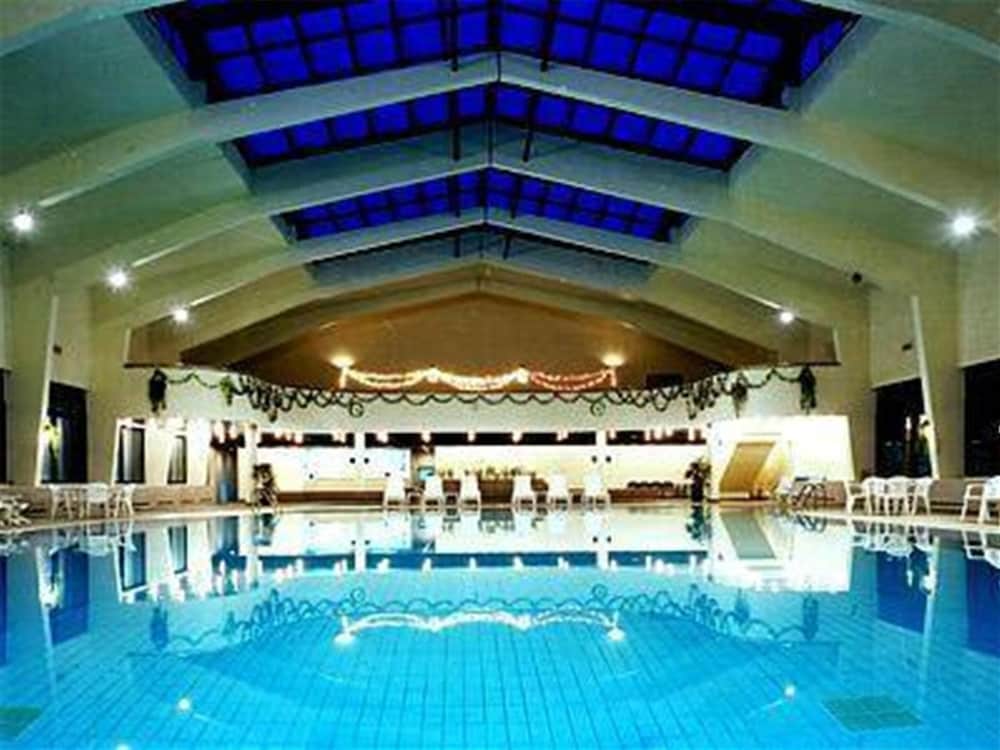 Cypress Hotel 15/45