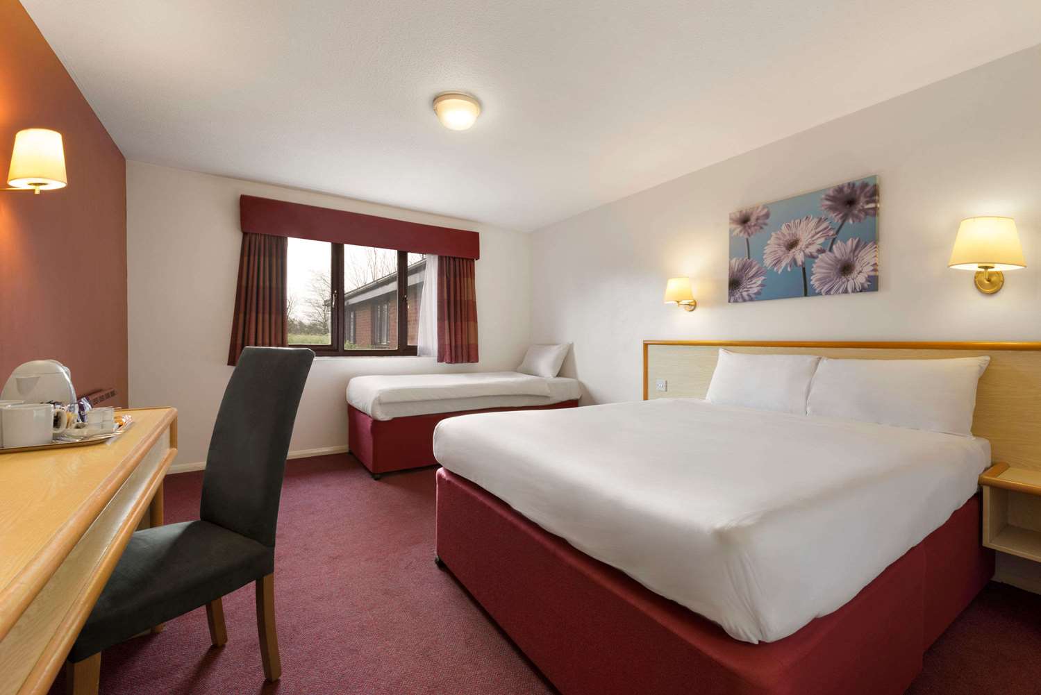 Days Inn by Wyndham Gretna Green M74 9/32