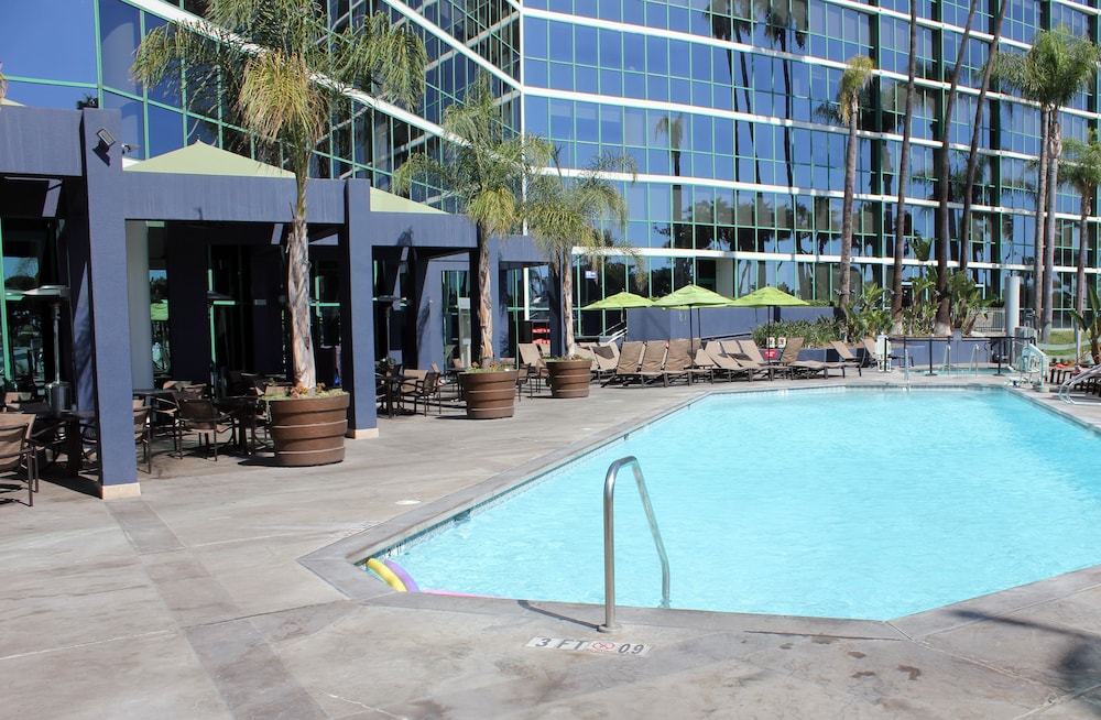 Hyatt Regency Long Beach 38/75