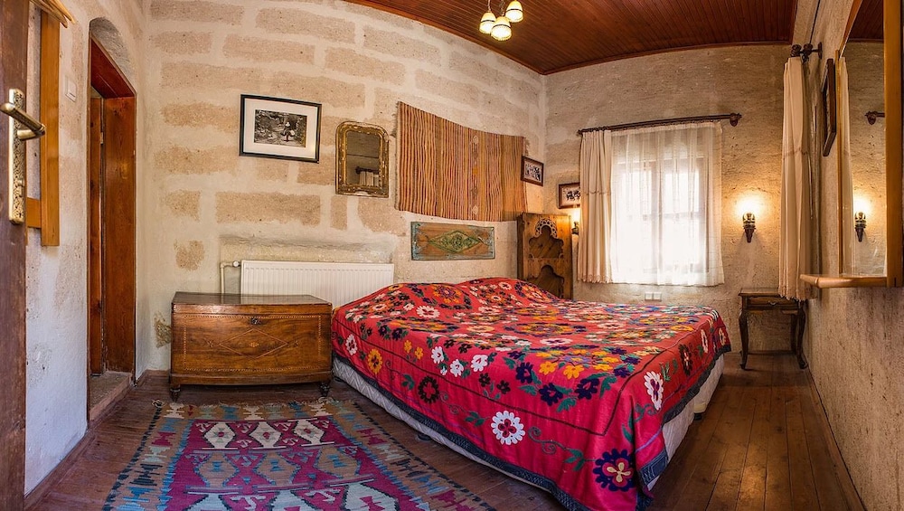 Kirkit Hotel 9/50