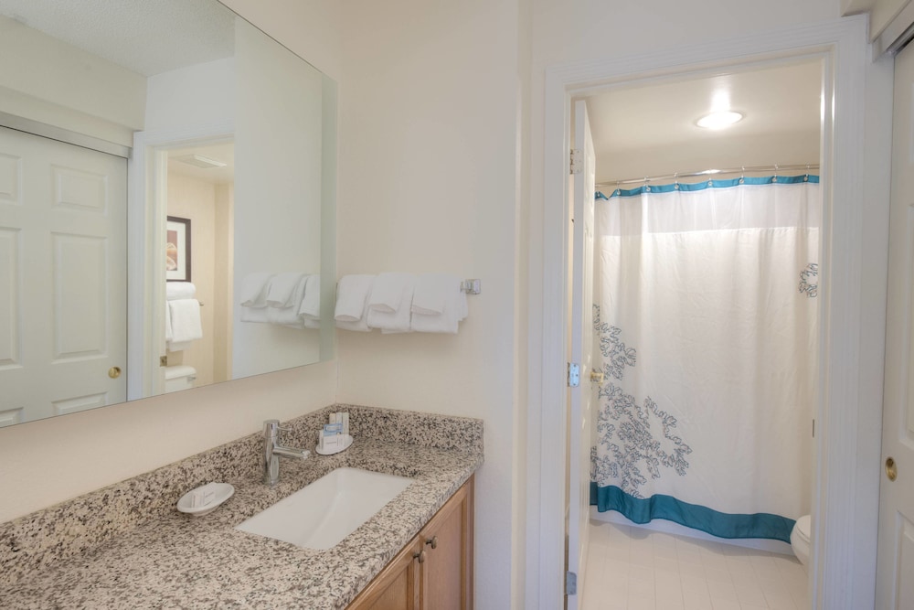 Residence Inn Atlanta Buckhead Lenox Park 50/50