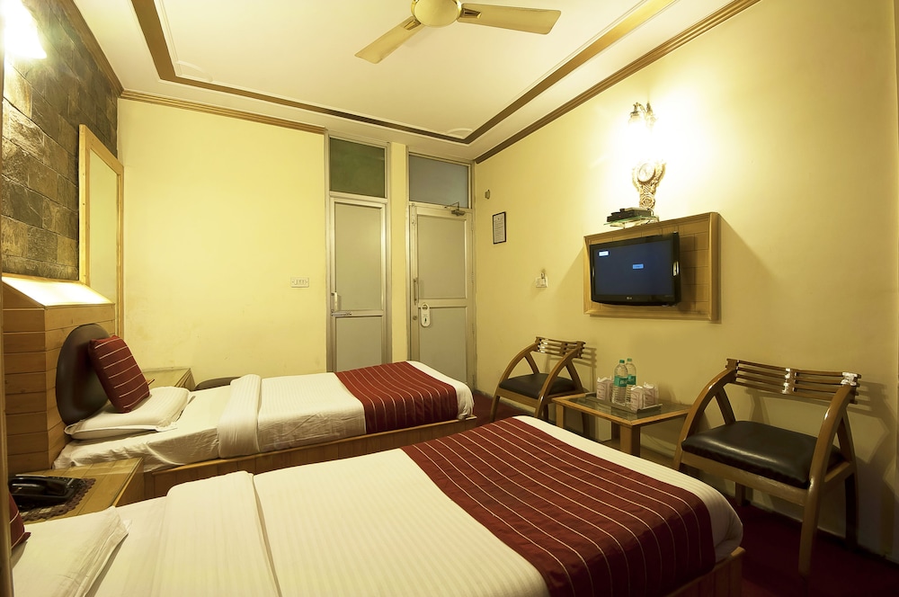 LALS HAVELI 20/47