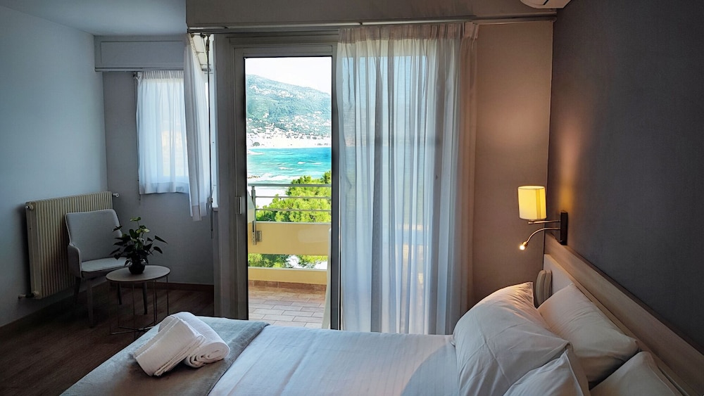 Hotel Alexandra 16/50