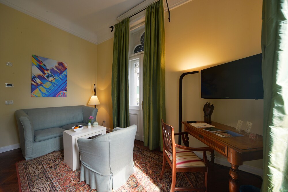 Hotel Villa Astra 20/50