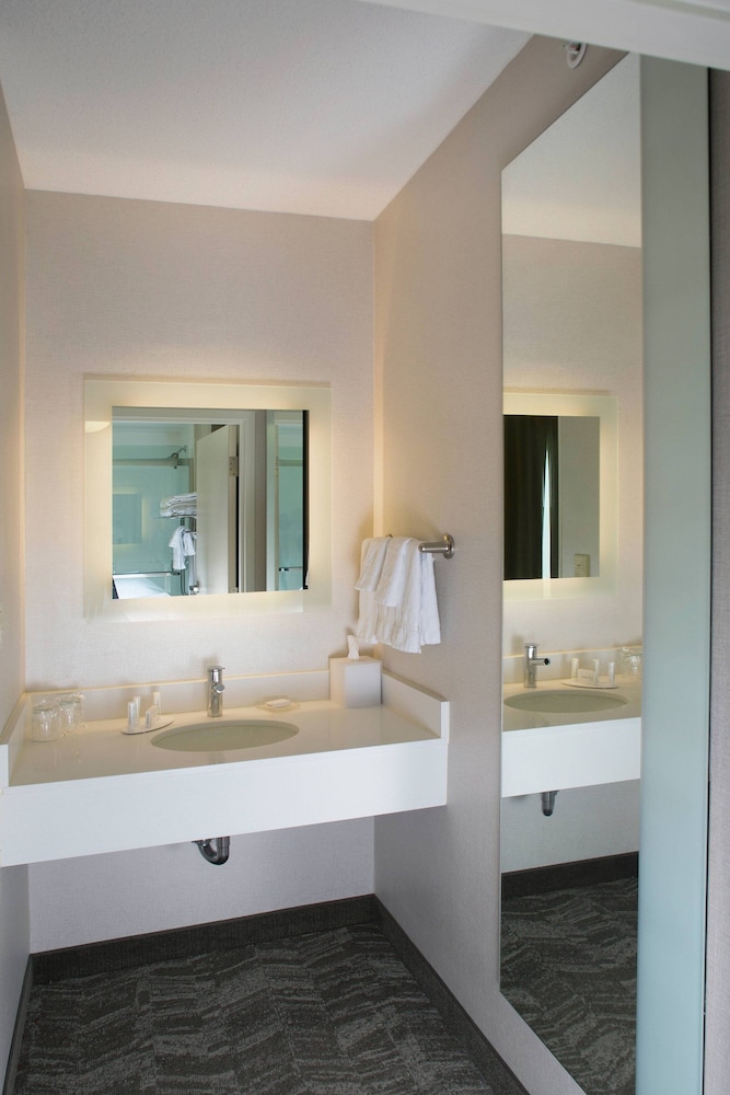 Springhill Suites Billings 42/56