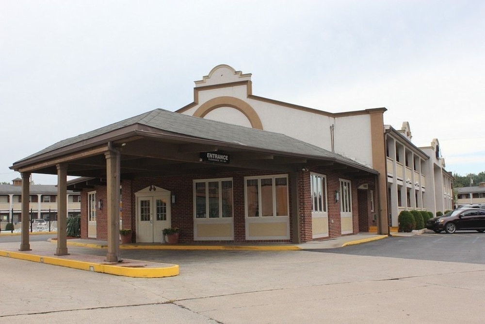 Aderi Hotel Near Bucknell University 3/32