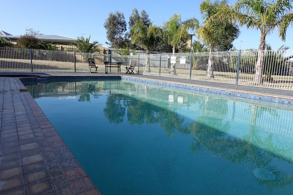 Torquay Tropicana Motel 1/49