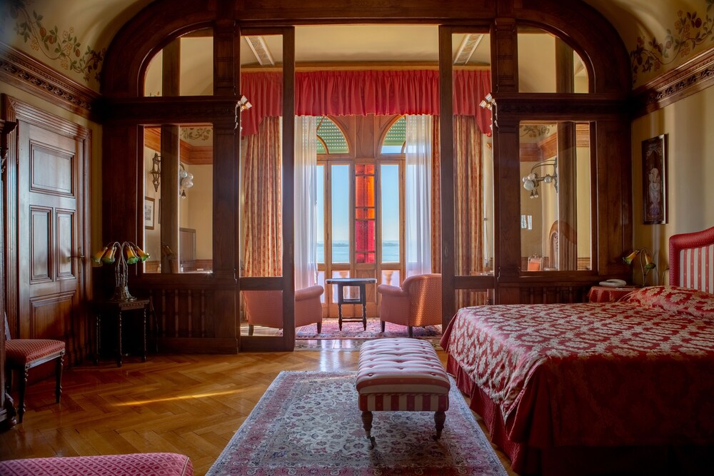 Hotel Villa Del Sogno 38/77
