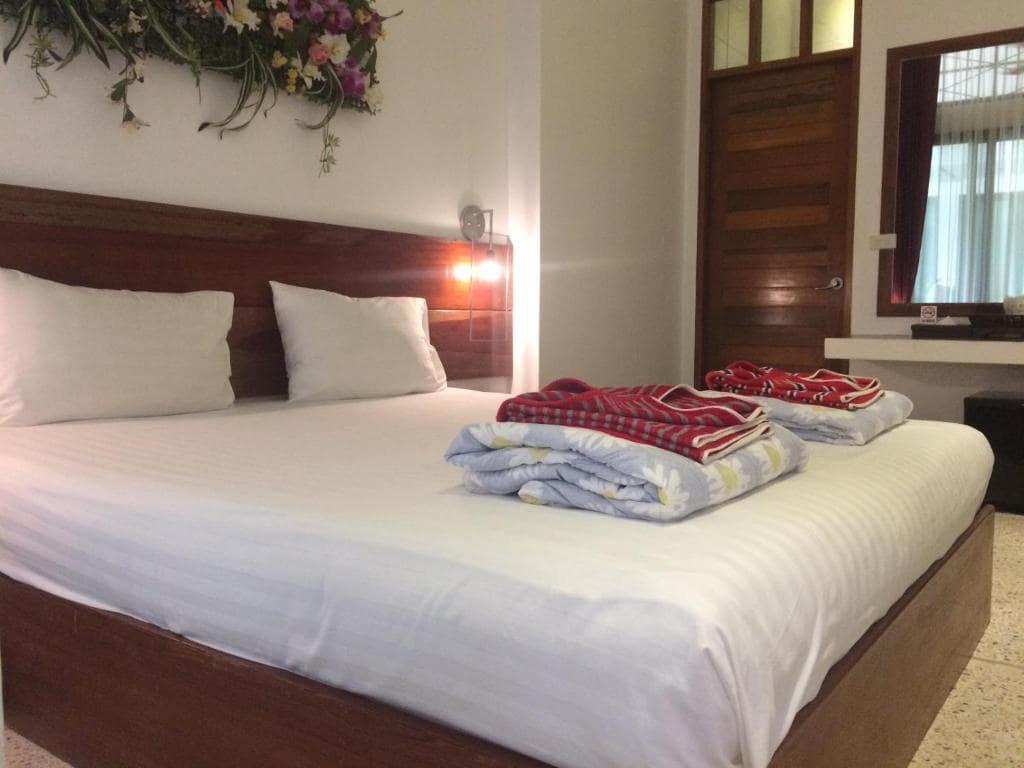 Standard, King Bed, with Fan