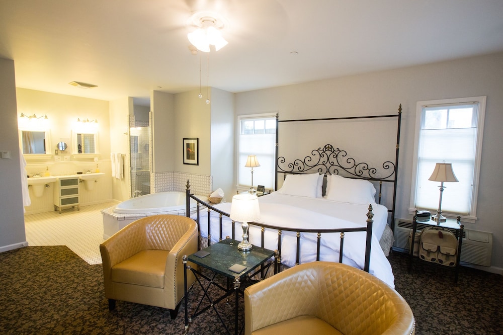 The Inn On First 35/50