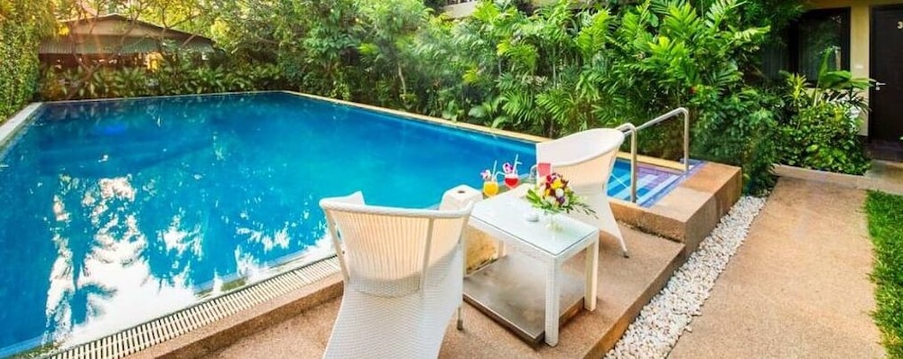The Lokal Hotel Phuket 31/37