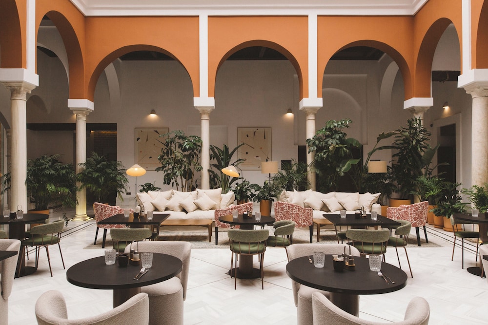 Hotel Boutique Palacio Pinello 59/73