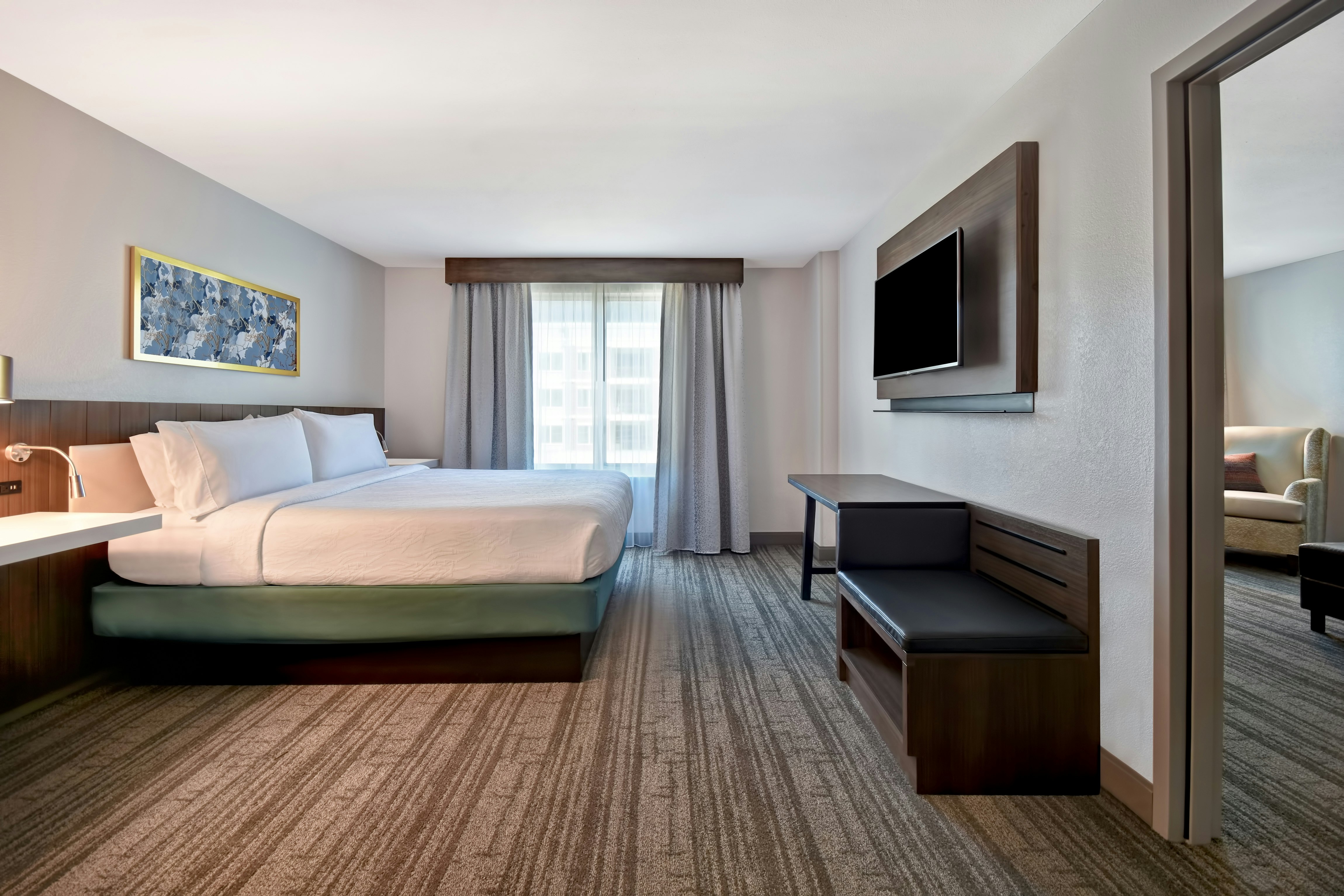 1 BEDROOM, SUITE, KING BED