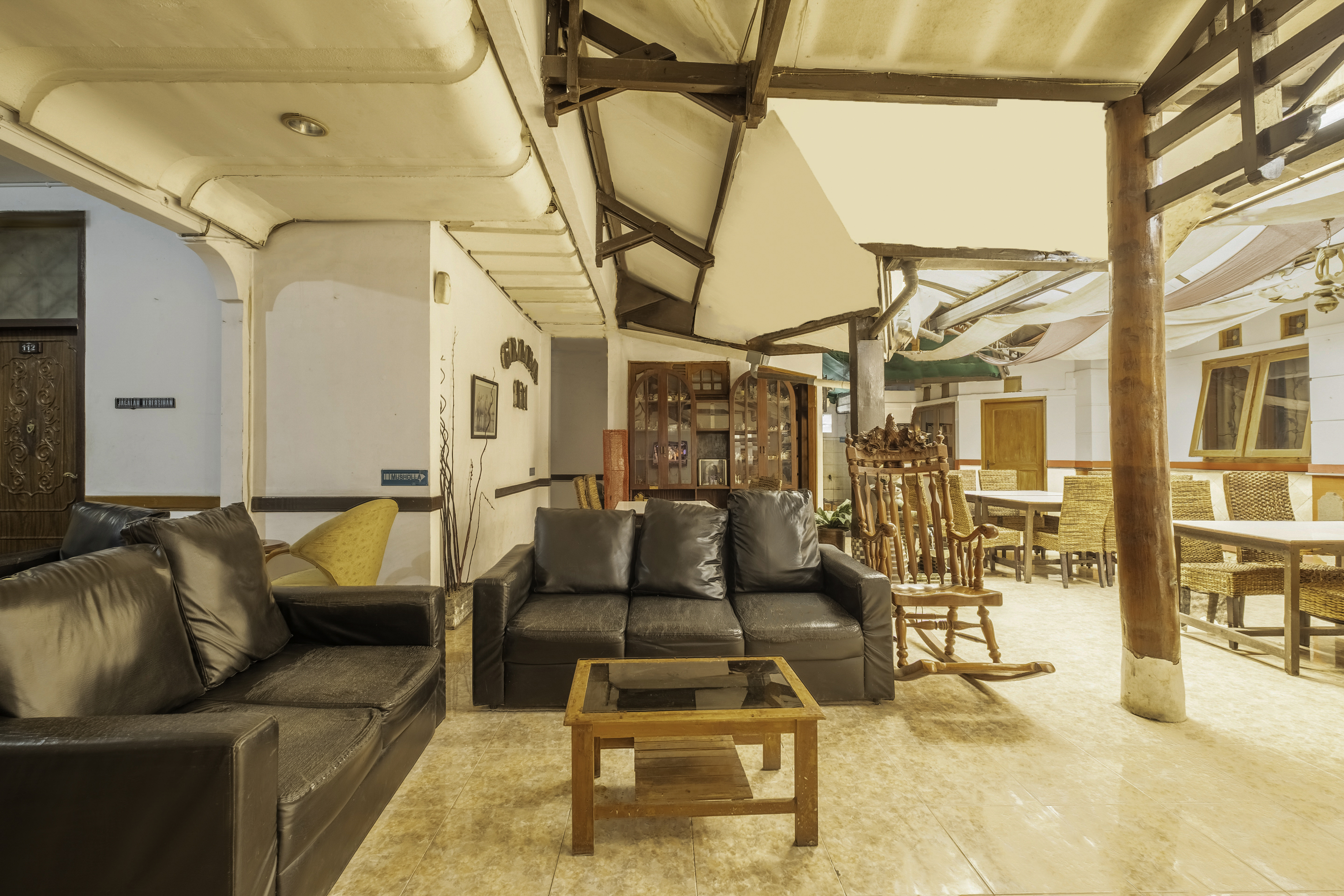 OYO 1945 Hotel Bali Near RS Muhammadiyah 32/53