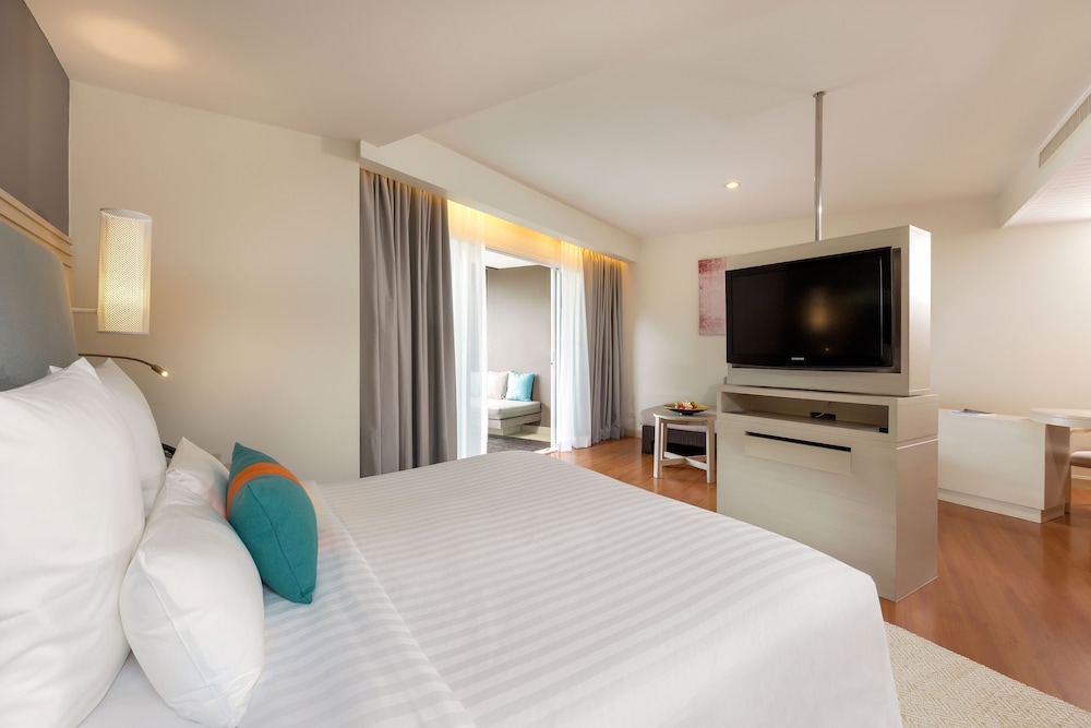 Pullman Phuket Panwa Beach Resort 44/120
